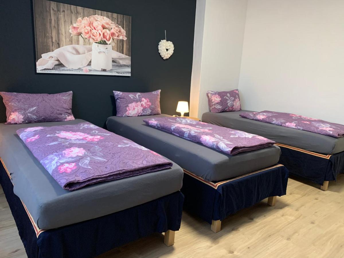 Just - Fuer Bis Zu 12 Personen *