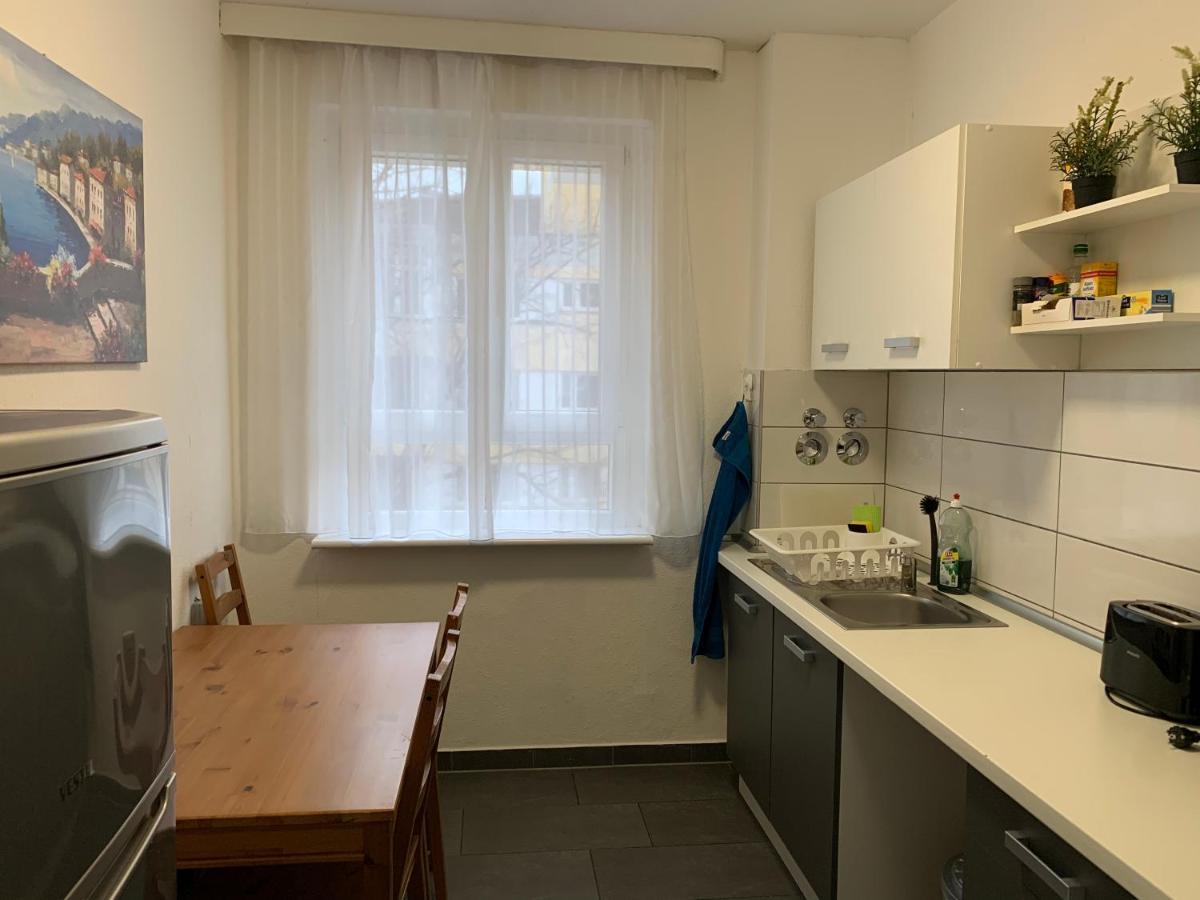 Just - Fuer Bis Zu 12 Personen